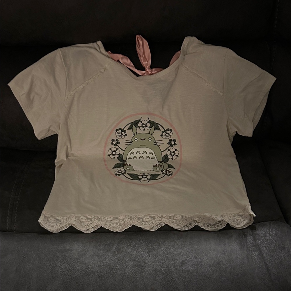 Her Universe Back Ribbon Totoro T shirt size MD